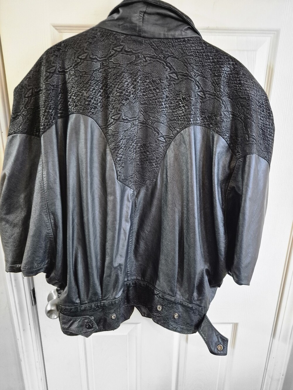 Black Leather Textured Back Women's Jacket